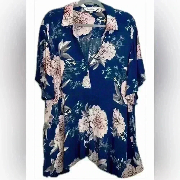 Davi & Dani Floral Boho Blouse (25) - Picture 1 of 8